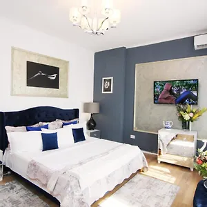 Apartament Kas 1bd Unique Unirii, Bucureşti
